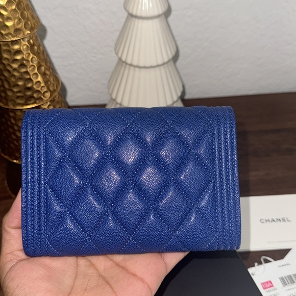 Chanel Blue Quilted Wallet - Picture 7 of 13
